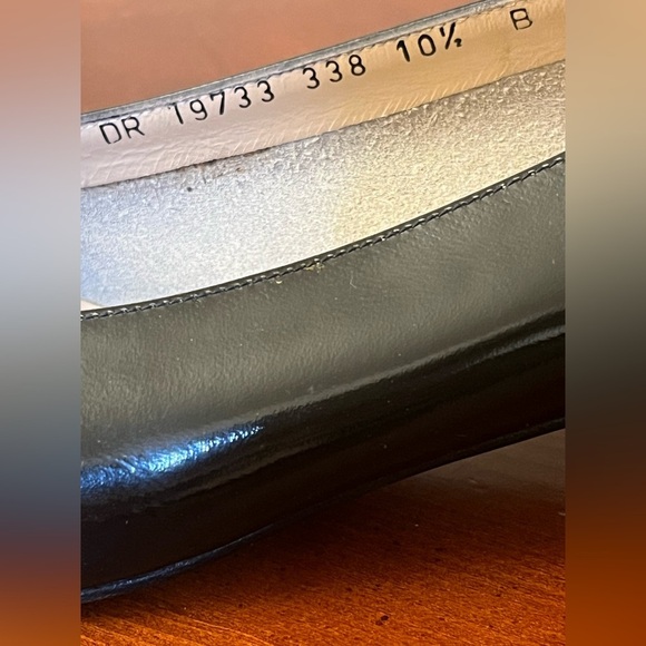 Salvatore Ferragamo Vara Pump Black Leather 10.5 - Picture 8 of 14